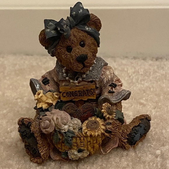 Boyds Bears & Friends – "Justina...The Message "Bearer"" - Picture 3 of 8
